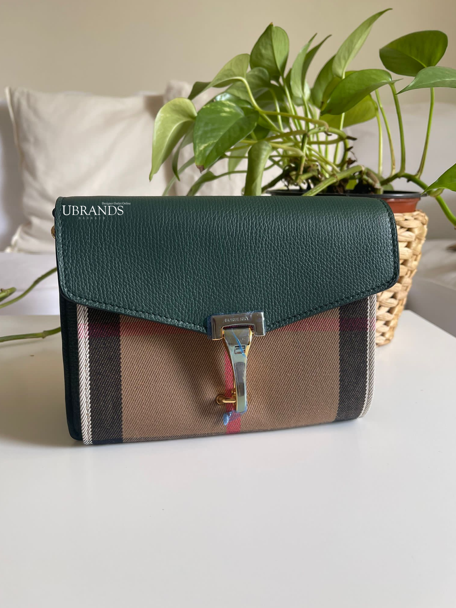 Burberry outlet crossbody bag best sale
