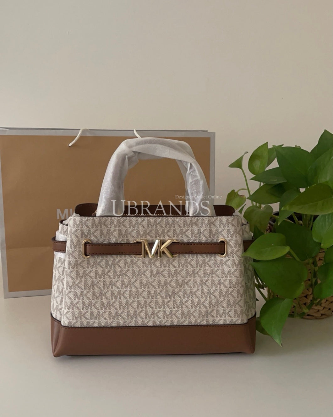 Michael kors small reed bag vanilla