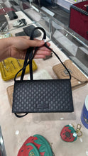 Load image into Gallery viewer, Preorder Gucci crossbody bag
