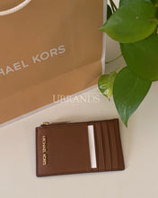 Load image into Gallery viewer, Michael kors card holder
