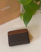 Load image into Gallery viewer, Michael kors card holder
