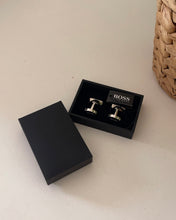 Load image into Gallery viewer, Hugo boss cufflinks
