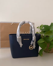 Load image into Gallery viewer, Michael kors small tote bag (Navy)
