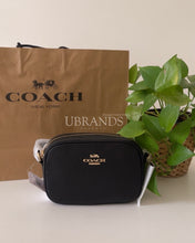 Load image into Gallery viewer, Coach small crossbody bag
