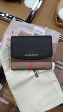 Load image into Gallery viewer, Burberry small  wallet
