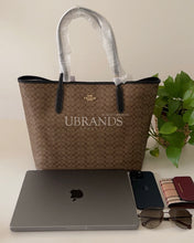 Load image into Gallery viewer, Coach city tote bag
