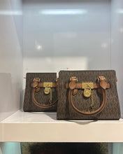 Load image into Gallery viewer, Michael kors mini Hamilton bag
