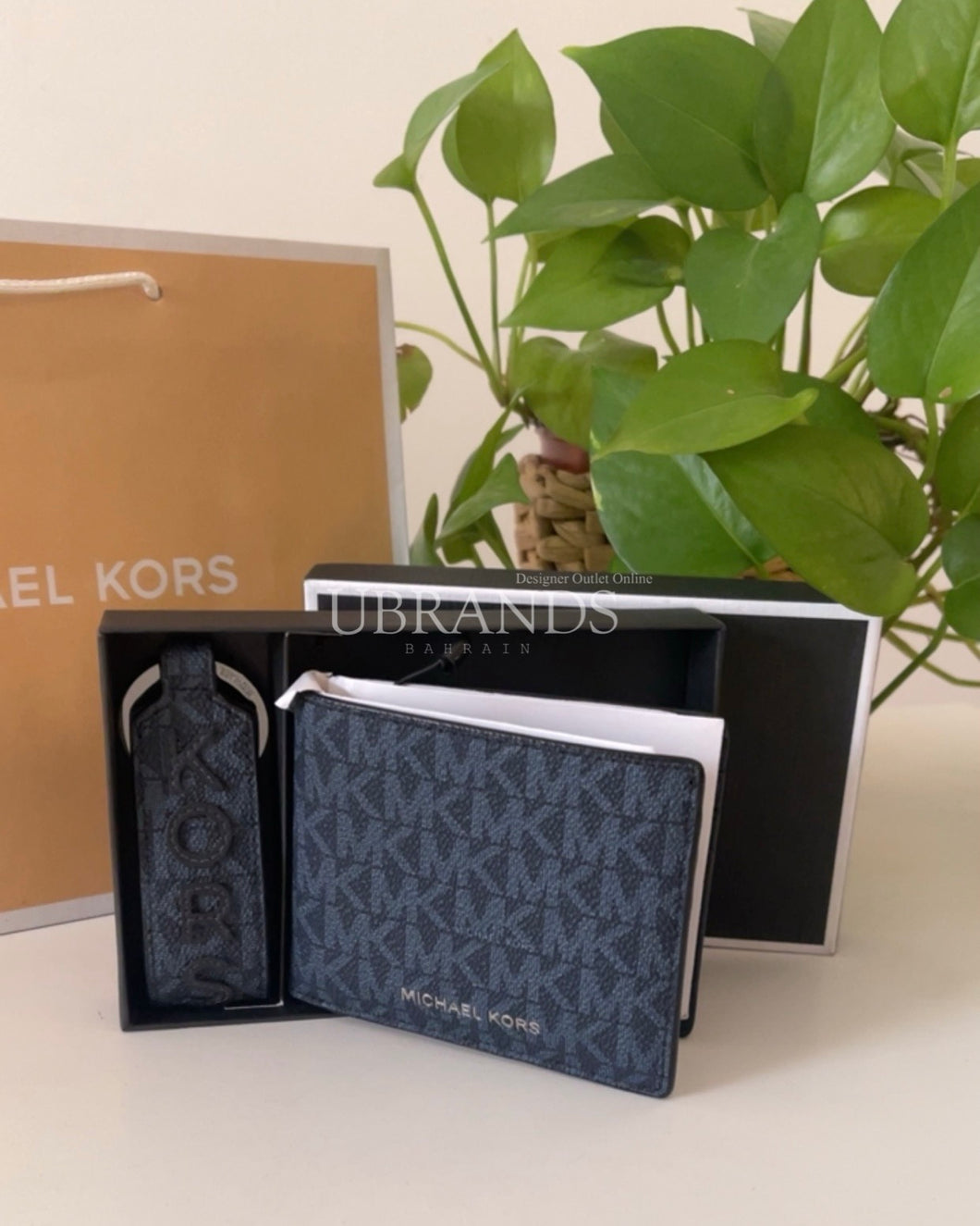 Michael kors men wallet set