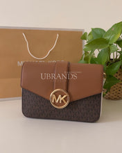 Load image into Gallery viewer, Michael kors medium crossbody / shoulder bag
