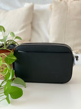 Load image into Gallery viewer, Michael kors crossbody bag
