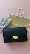 Load image into Gallery viewer, Michael kors bag

