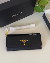 Load image into Gallery viewer, Prada wallet on chain bag
