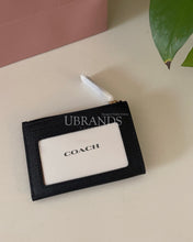 Load image into Gallery viewer, Coach card holder
