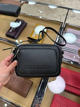 Load image into Gallery viewer, Burberry crossbody bag
