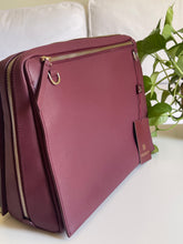 Load image into Gallery viewer, Aigner laptop bag / medium
