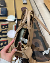 Load image into Gallery viewer, Burberry medium banner bag
