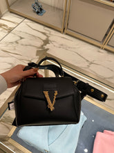 Load image into Gallery viewer, Preorder Versace small bag
