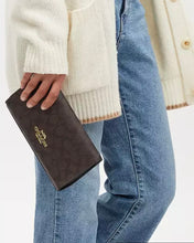 Load image into Gallery viewer, Coach Flap Clutch Crossbody Bag
