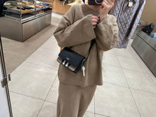 Load image into Gallery viewer, Preorder Burberry Hampshire small crossbody bag
