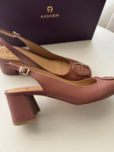 Load image into Gallery viewer, Aigner shoes heels
