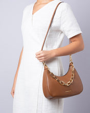 Load image into Gallery viewer, Michael kors medium Cora crossbody bag
