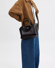 Load image into Gallery viewer, Coach small mollie tote bag
