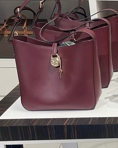 PreOrder Michael kors large shoulder bag