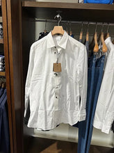 Load image into Gallery viewer, Burberry men shirt white / L
