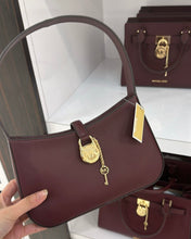 Load image into Gallery viewer, Michael kors Lyra small shoulder bag
