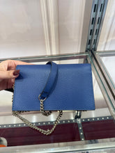 Load image into Gallery viewer, Gucci small  bag
