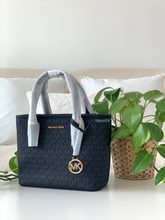 Load image into Gallery viewer, Michael kors small tote bag
