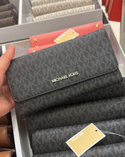 Load image into Gallery viewer, Michael kors large wallet
