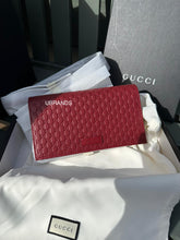 Load image into Gallery viewer, Preorder Gucci crossbody bag
