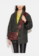 Load image into Gallery viewer, Coach crossbody / shoulder bag
