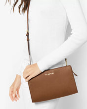 Load image into Gallery viewer, Michael kors crossbody bag
