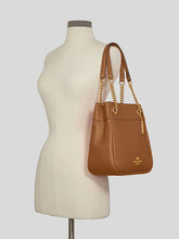 Load image into Gallery viewer, Coach cammie chain shoulder bag
