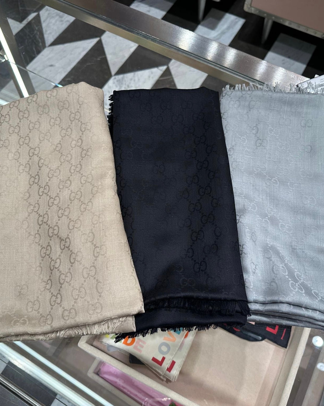 PreOrder Gucci square scarf