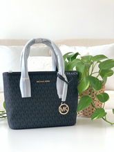 Load image into Gallery viewer, Michael kors small tote bag
