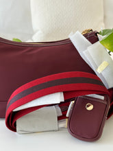 Load image into Gallery viewer, Coach crossbody / shoulder bag
