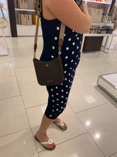 Load image into Gallery viewer, Michael kors briley crossbody bag
